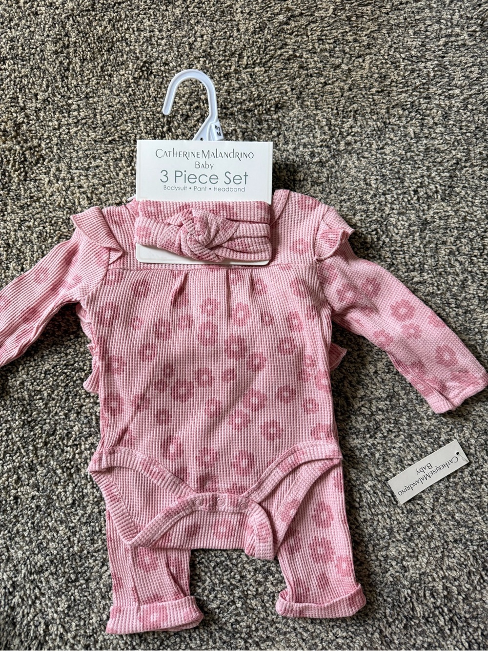 NWT Babygirl Outfit 0-3 Mo